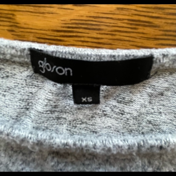 Gibson Top - Picture 4 of 10